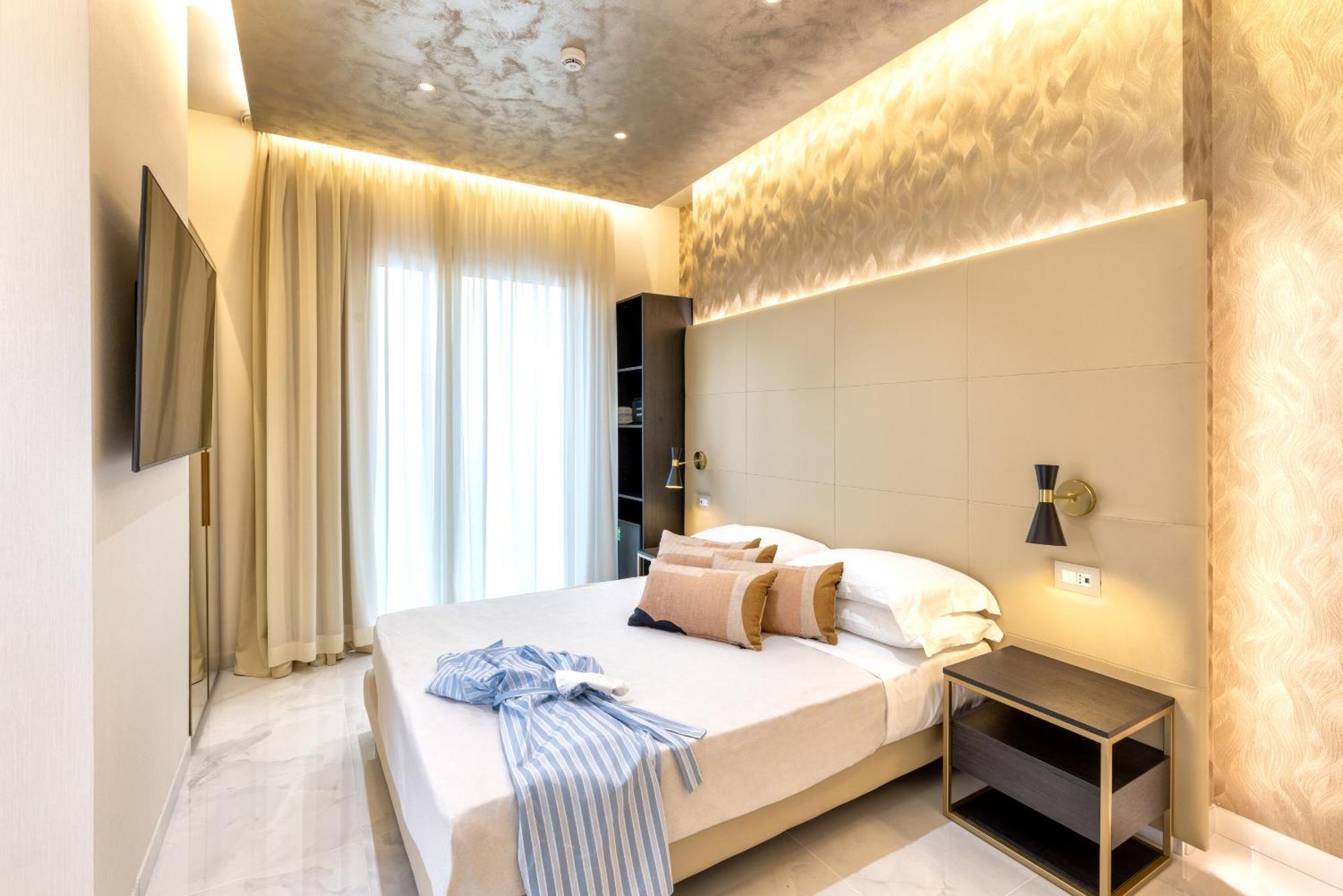 Hotel Mondial リミニ エクステリア 写真
