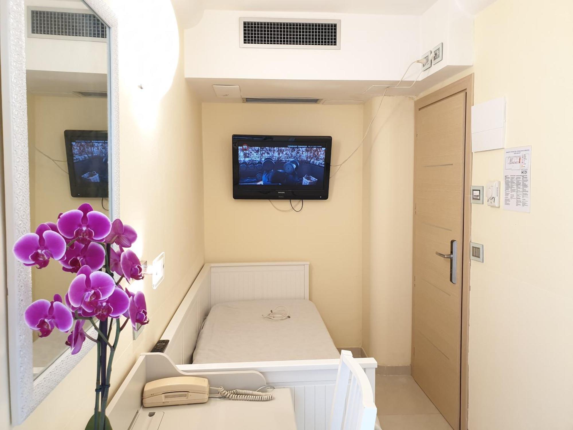 Hotel Mondial リミニ エクステリア 写真